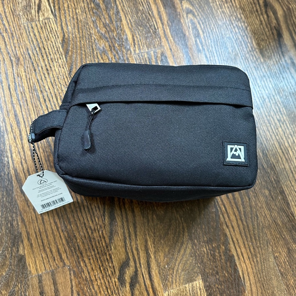 Men’s Avalanche Dopp Kit-Brand new with tags!